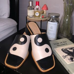 v pretty mules, perfect for any occasion🍄